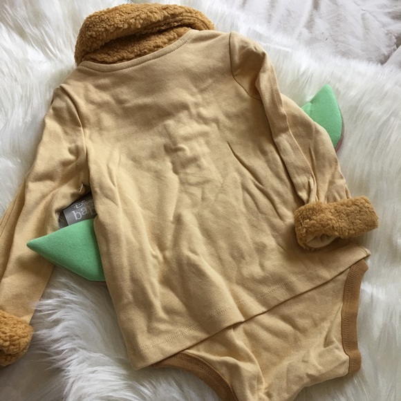 Baby’s Baby Yoda Halloween Costume - Picture 8 of 8